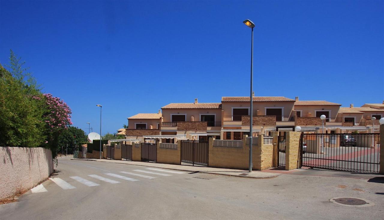 Casa Adosada Sol De Azahar By Costablancarent Denia Eksteriør bilde